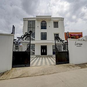 Oyo Capital O 90164 La'Rissa Residence
